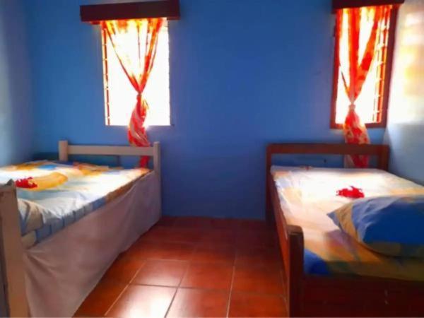 Mana Lagoon Backpackers Екстериор снимка